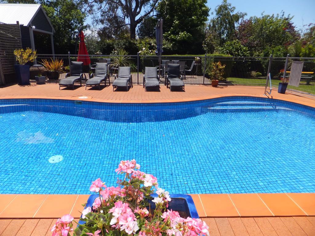 Paradise Holiday Apartments Lake Bunga ภายนอก รูปภาพ