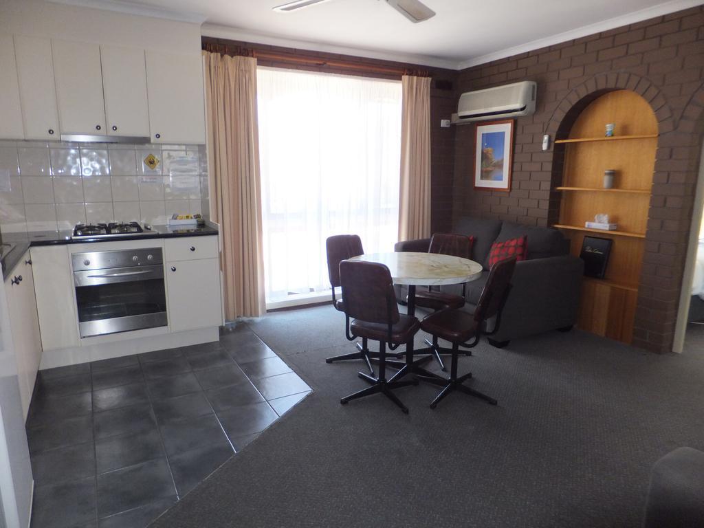 Paradise Holiday Apartments Lake Bunga ภายนอก รูปภาพ